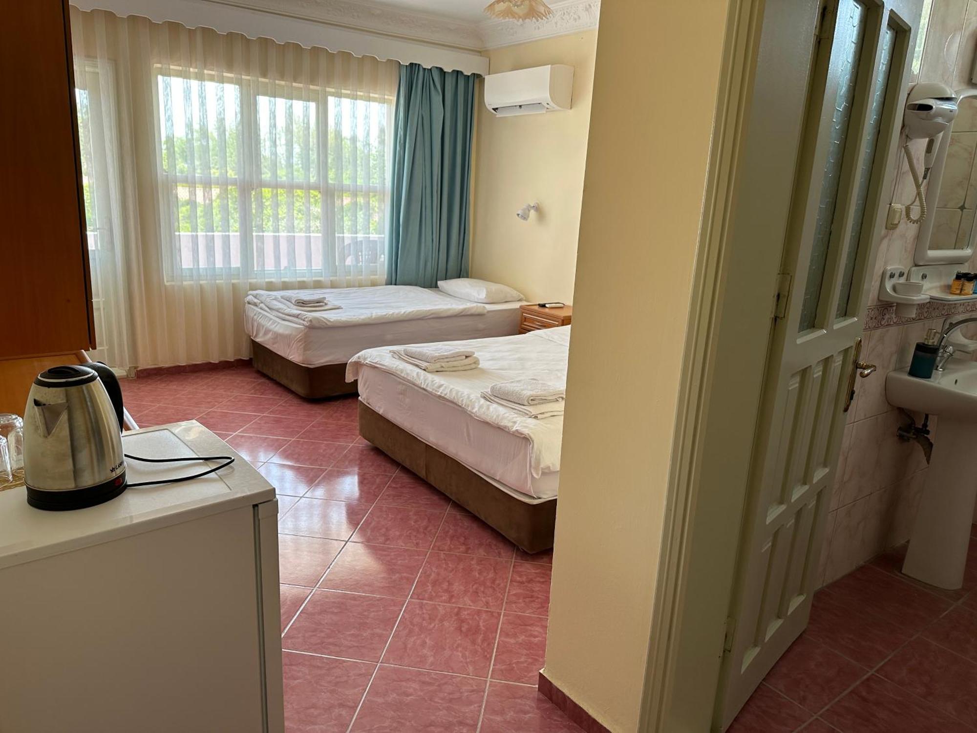 Palm Konak Hotel Çıralı Extérieur photo