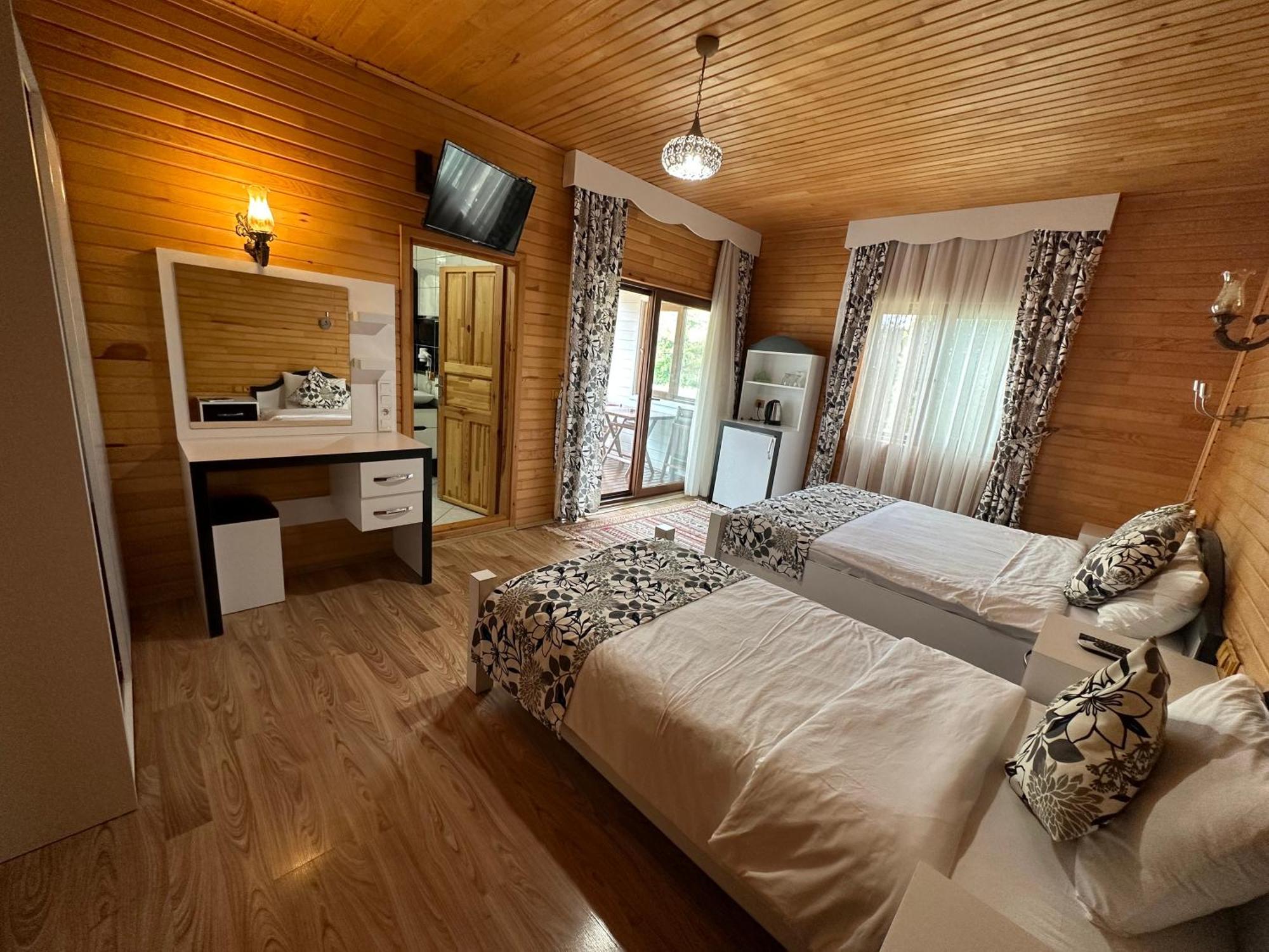 Palm Konak Hotel Çıralı Extérieur photo